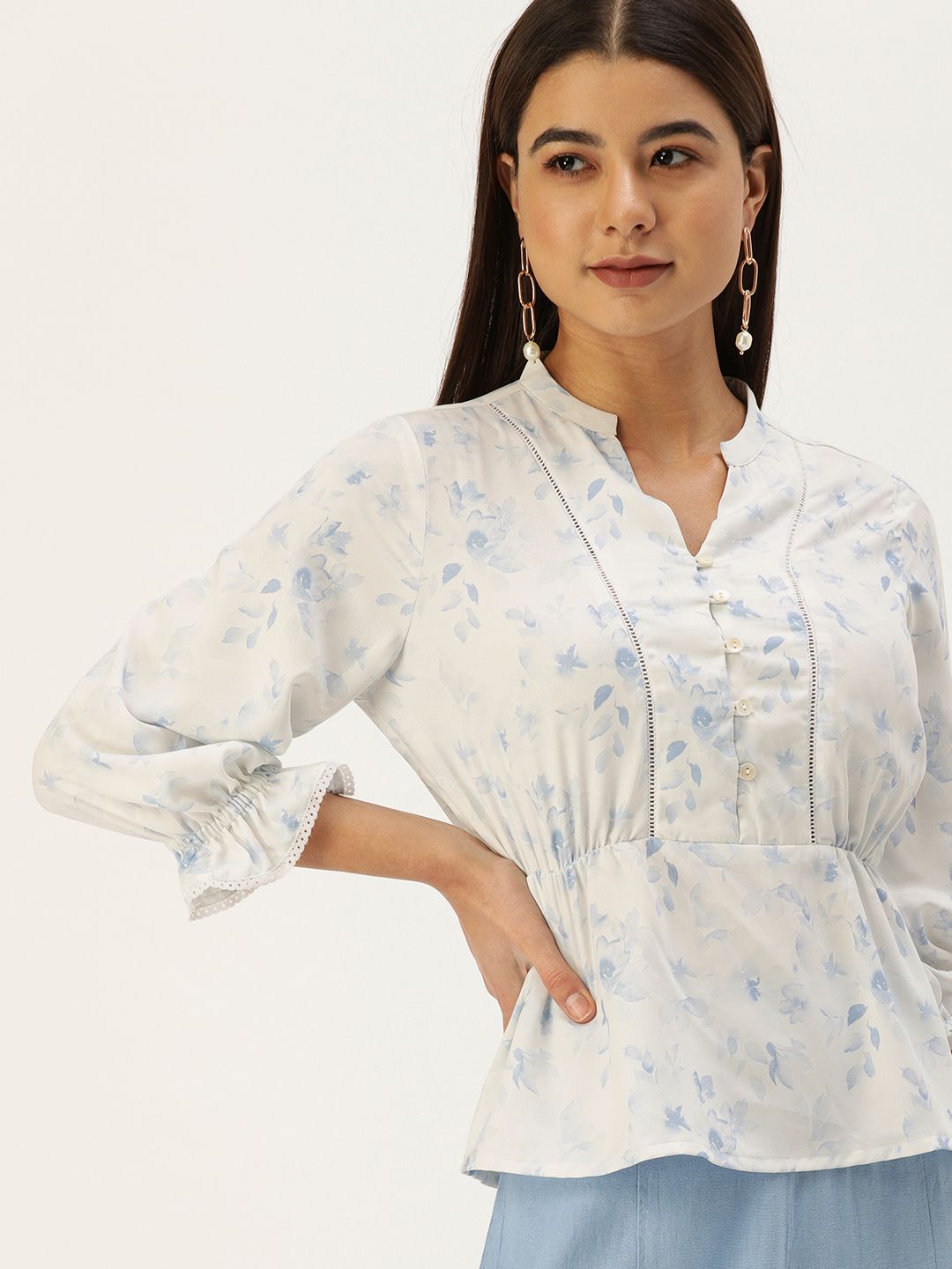 AND White & Blue Tropical Print Mandarin Collar Peplum Top