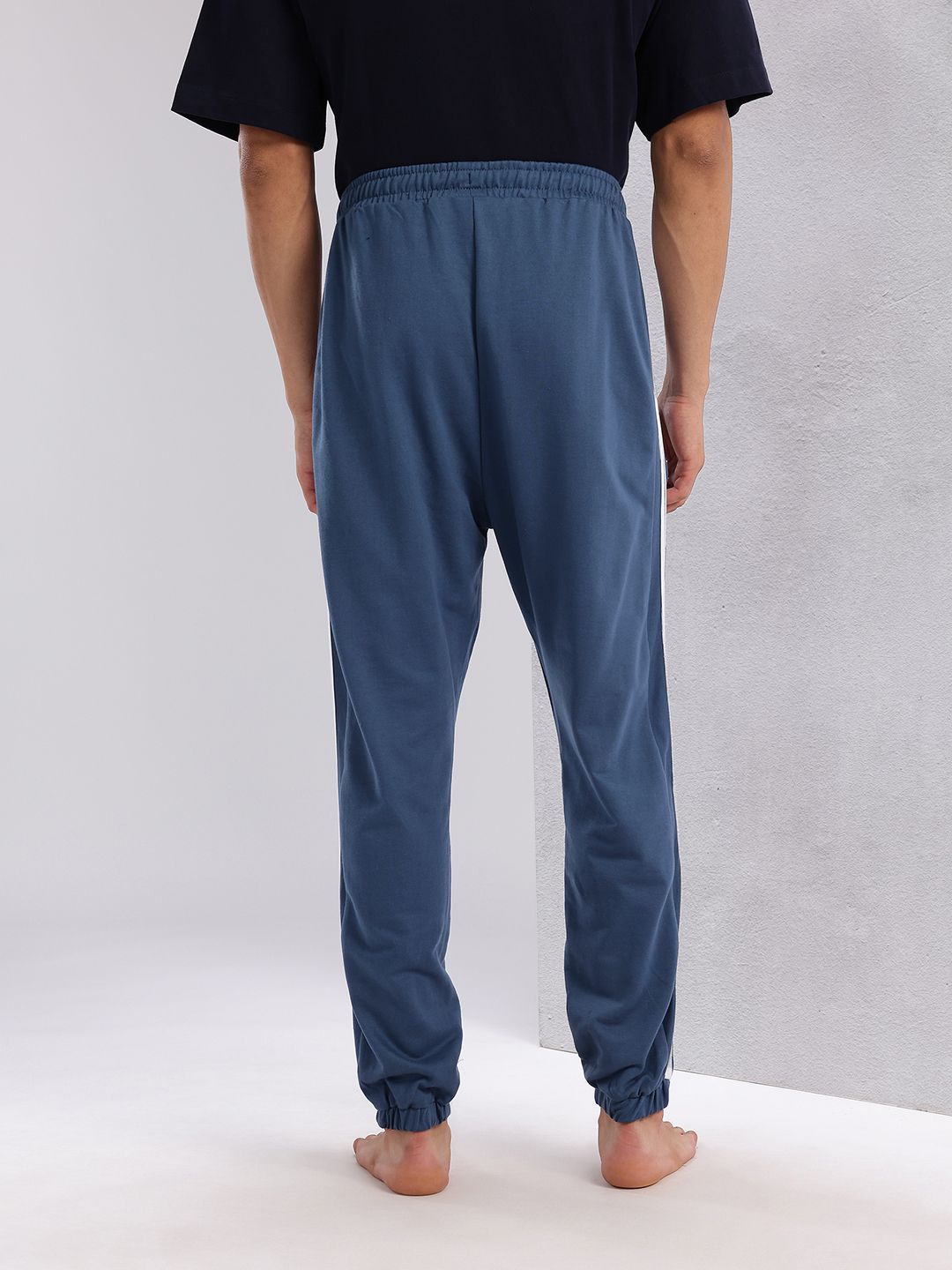 HRX by Hrithik Roshan Men Side Stripe Yoga Joggers