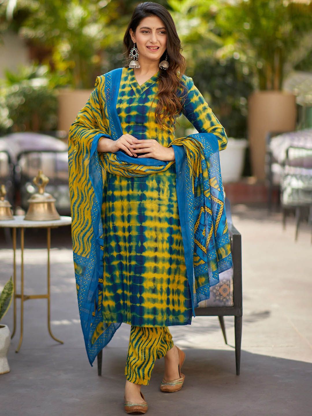 KALINI Women Printed Regular Thread Work Kurta with Trousers & With Dupatta