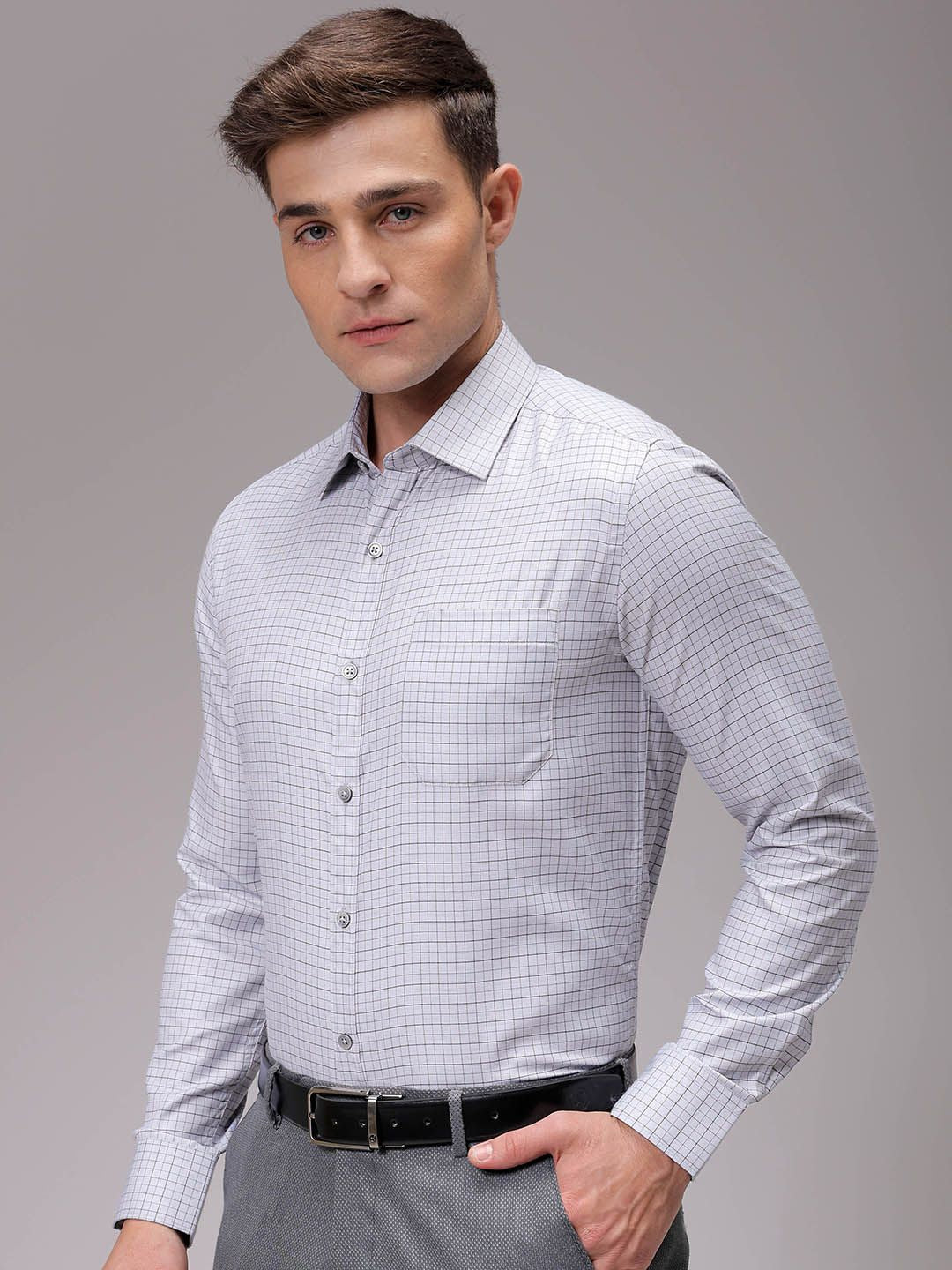The Indian Garage Co. X Luxe Men Slim Fit Opaque Checked Formal Shirt