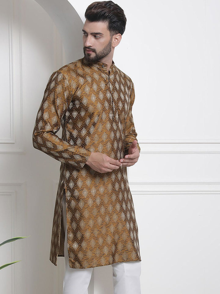 SOJANYA Men Woven Design Jacquard Straight Kurta
