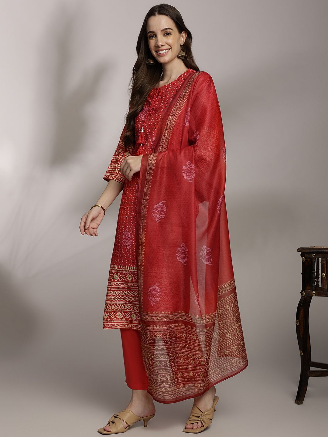 Anouk Women Ethnic Motifs Print Tie-Up Neck Kurta with Trousers & With Dupatta