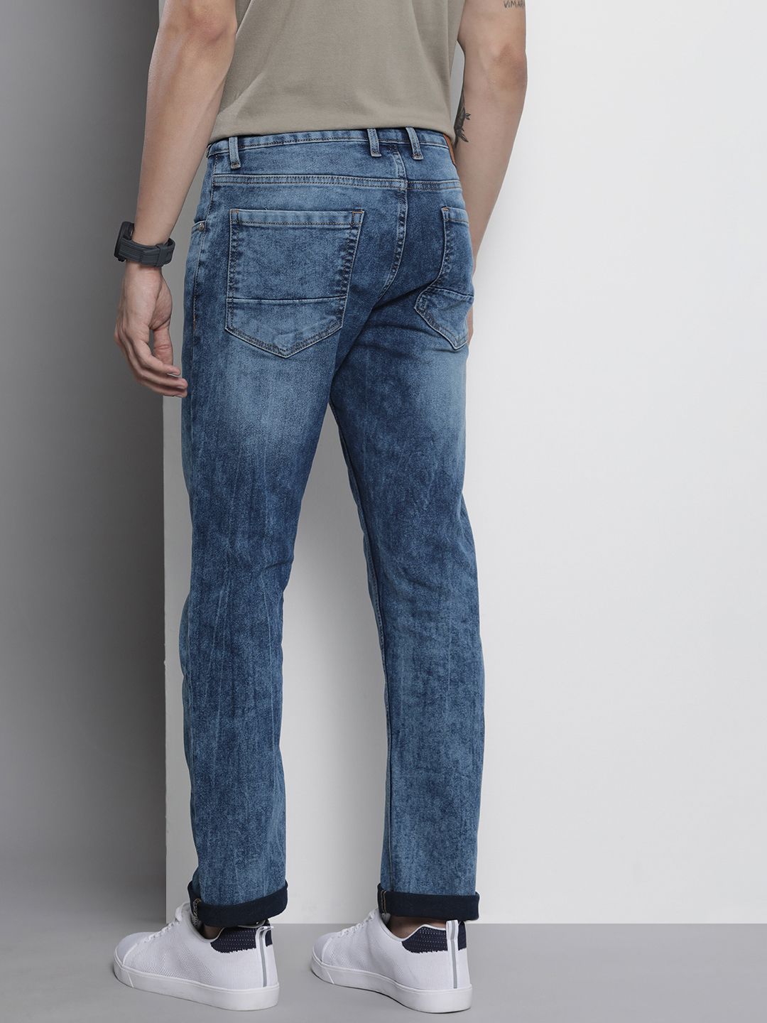 The Indian Garage Co Men Straight Fit Light Fade Jeans