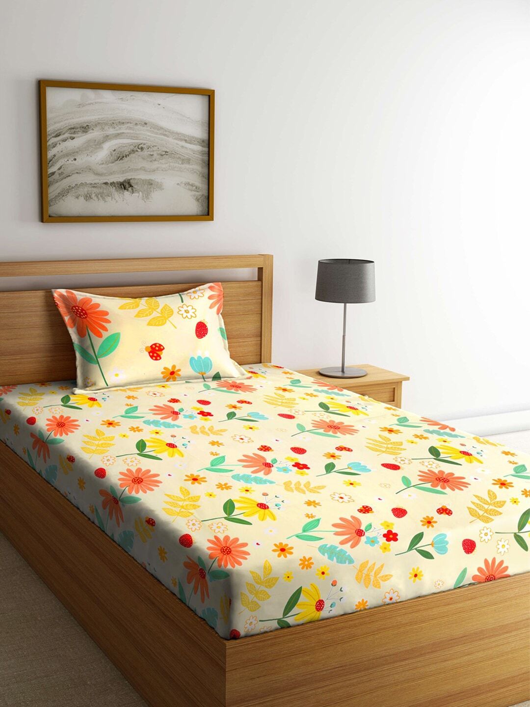 KLOTTHE Cream Floral Polycotton 210 TC Single Fine Bedsheet with a Pillow Cover-220X150 cm