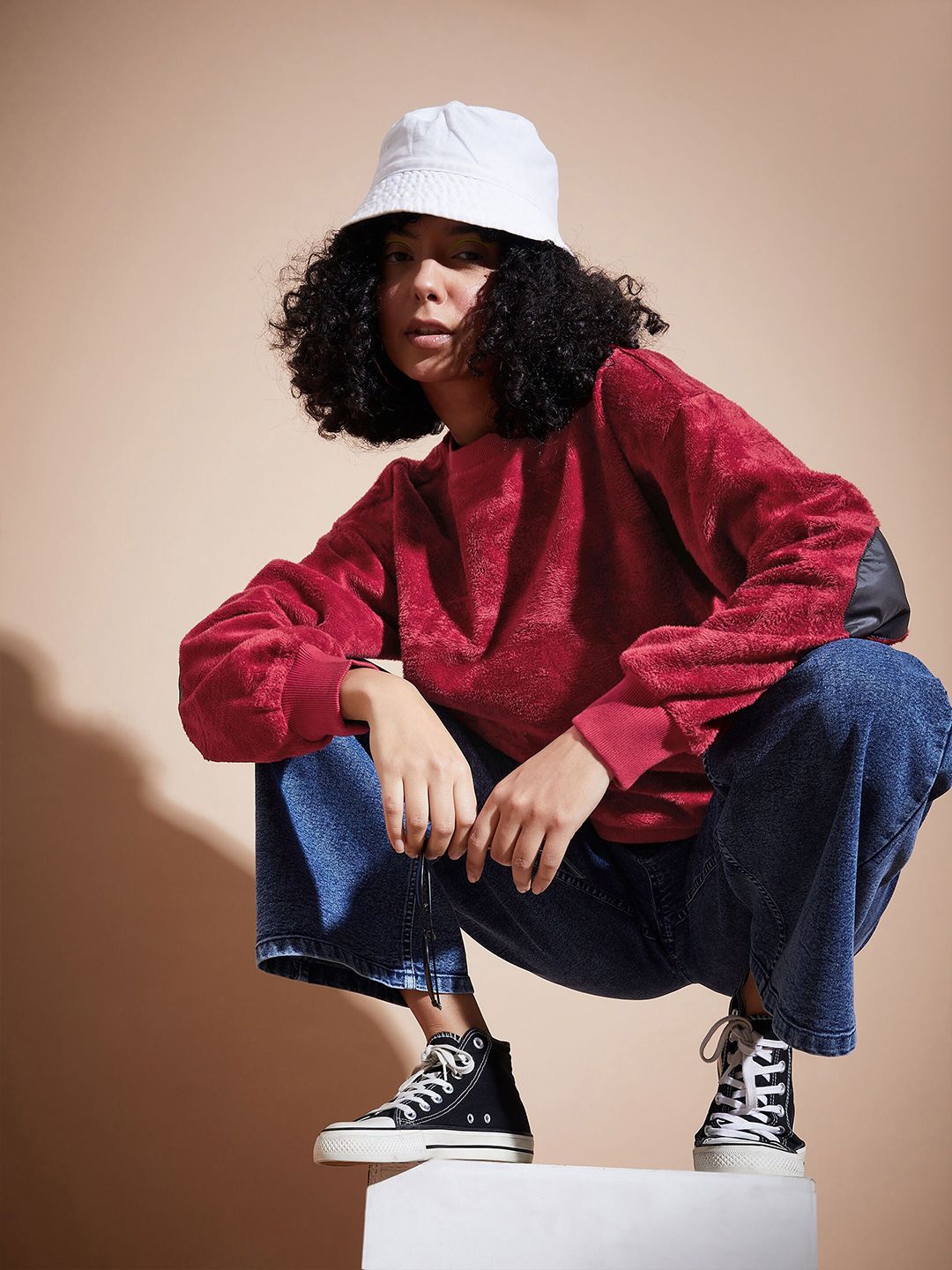 SASSAFRAS BASICS Round Neck Long Sleeves Oversized Fleece Pullover Sweatshirt