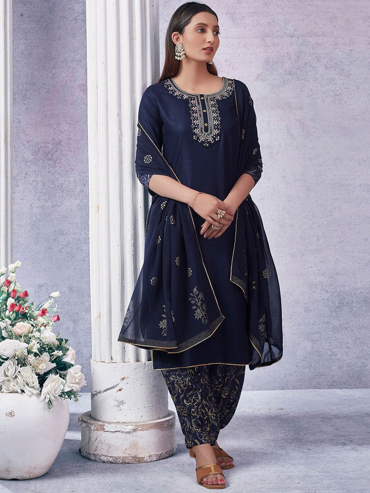 KALINI Ethnic Motifs Embroidered Round Neck Three-Quarter Sleeves Sequinned Kurta Set