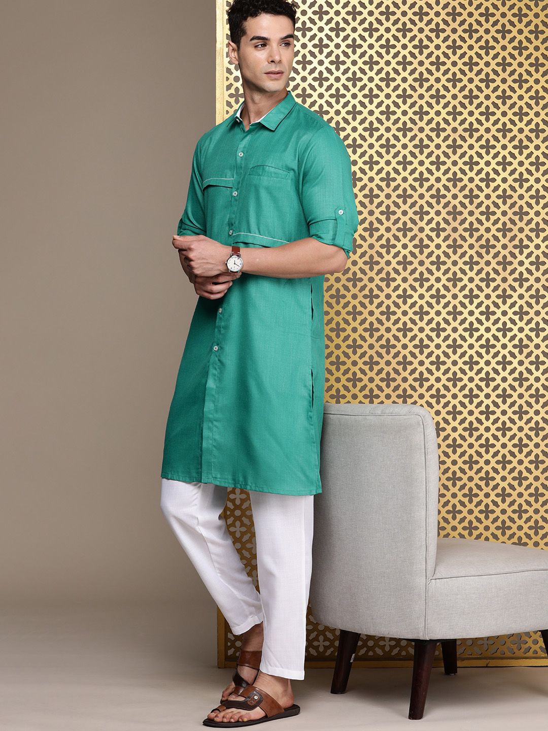 House of Pataudi Men Jashn Pathani Kurta With Trousers