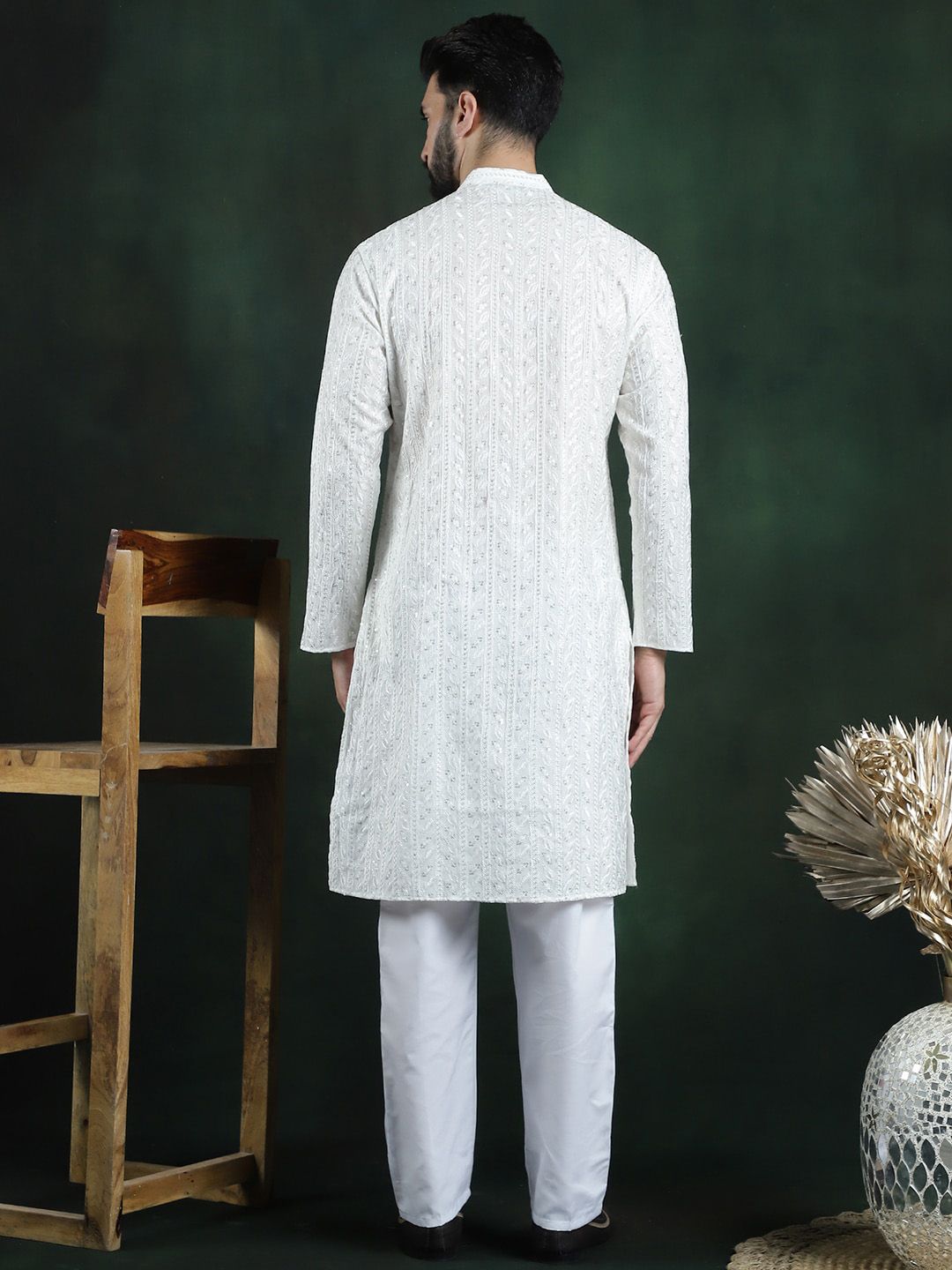 SOJANYA LUXE Floral Embroidered Regular Thread Work Kurta with Pyjamas
