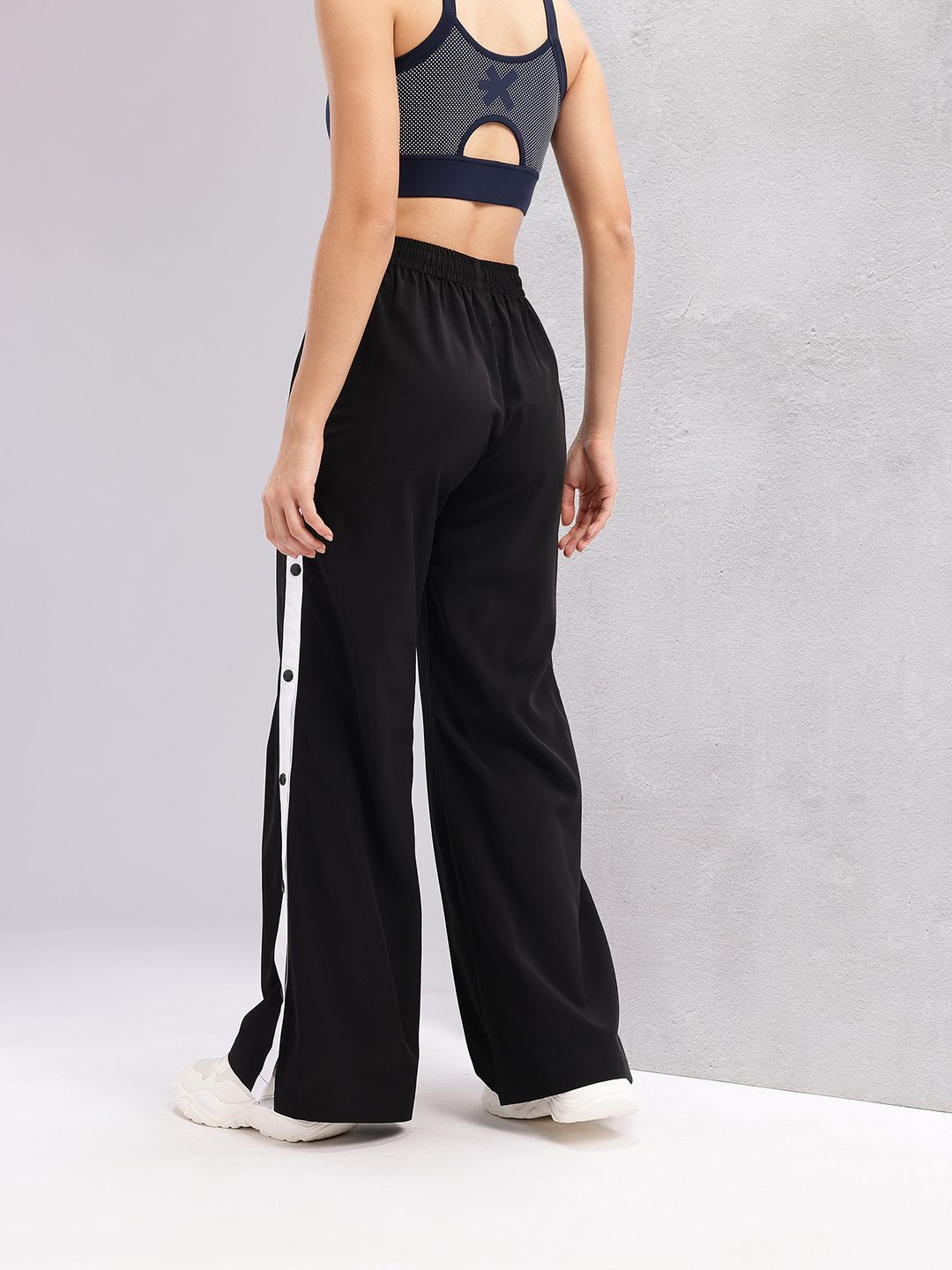 HRX by Hrithik Roshan Women Lifestyle Track Pants