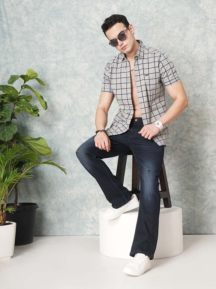 The Indian Garage Co Men Grey Slim Fit Checked Casual Shirt