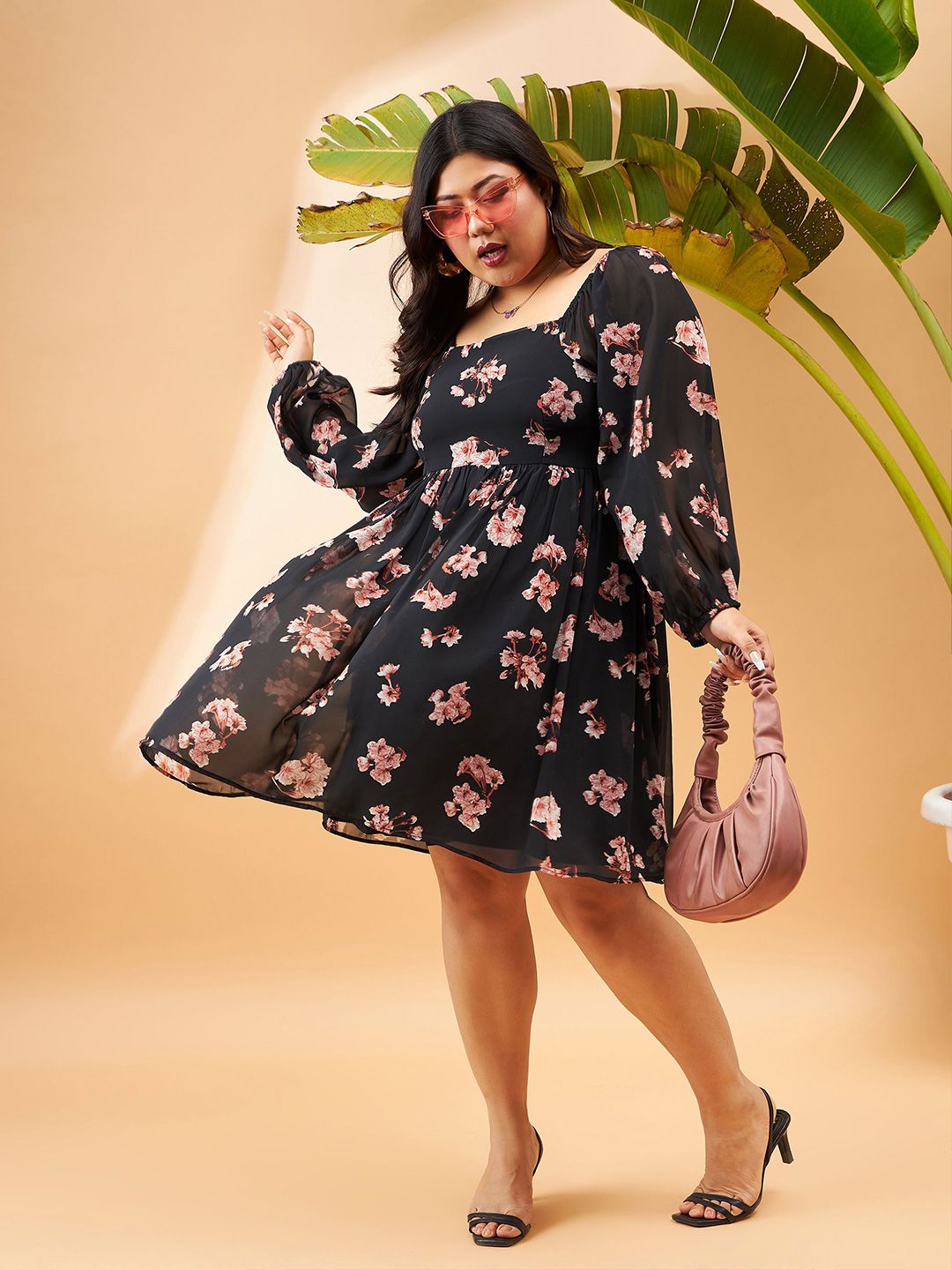 SASSAFRAS Curve Plus Size Black Floral Printed Puff Sleeves Smocked Fit & Flare Dress