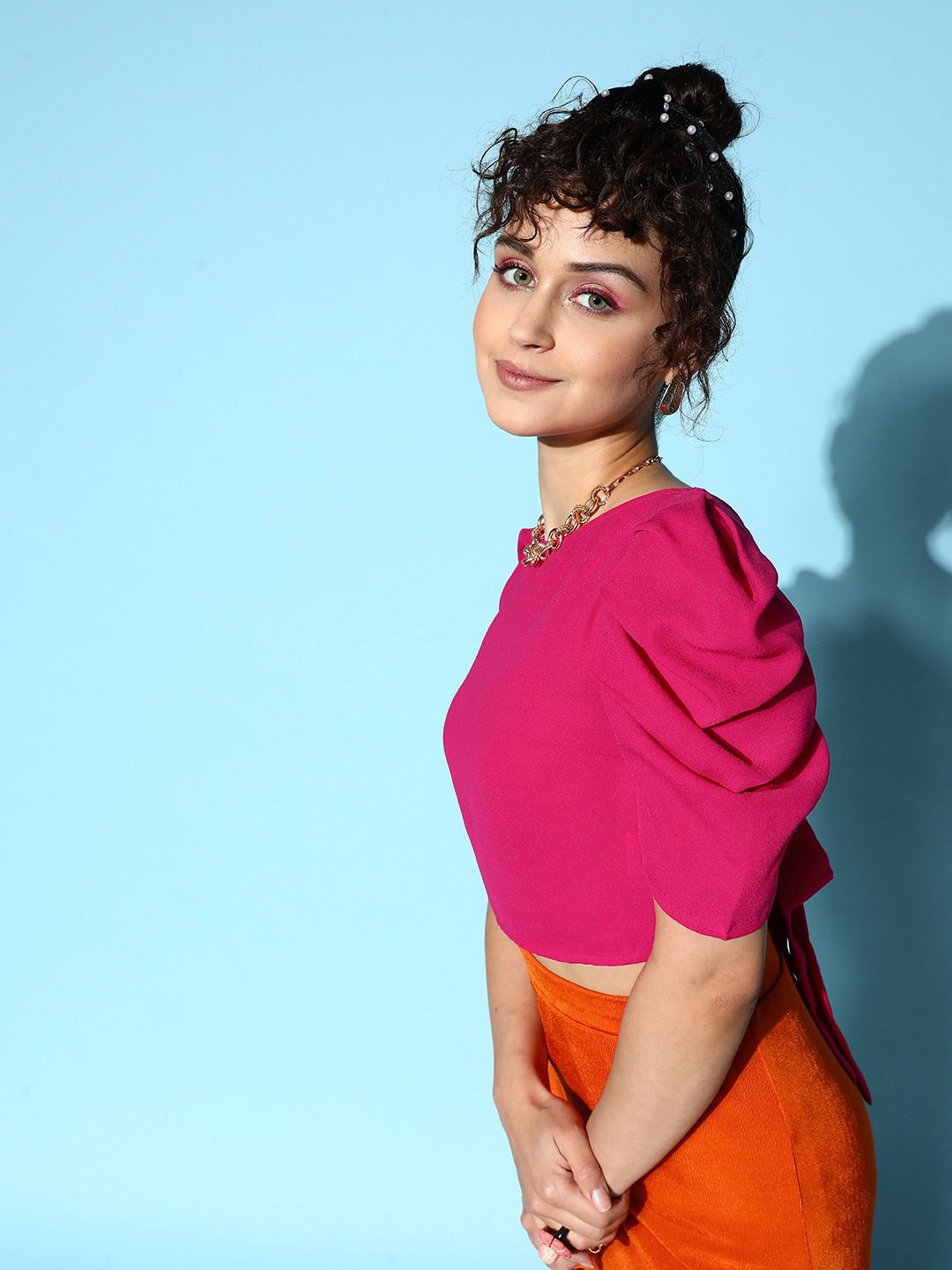 Berrylush Pink Crepe Puff Sleeves Styled Back Crop Top