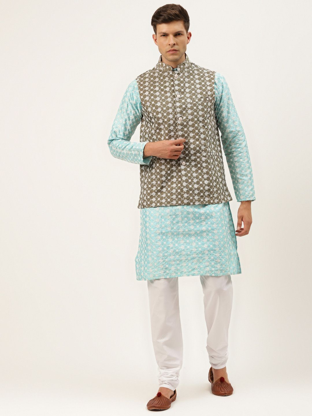 SOJANYA Lelaki Motif Etnik Biru Sulam Benang Kerja Kurta dengan Churidar