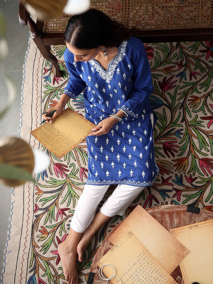 House of Chikankari Women Blue Cotton Aari Embroidered Kurta