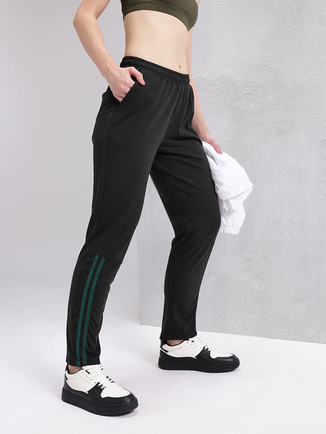 HRX by Hrithik Roshan Women OG Troupe Story Printed Lifestyle Track Pants