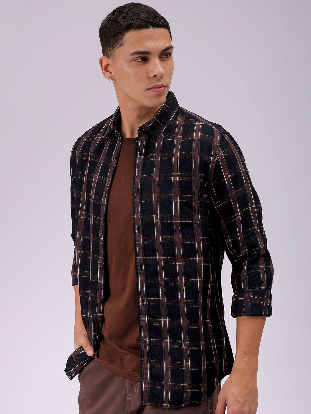 The Indian Garage Co Men Cutaway Collar Checked Cotton Slim Fit Casual Shirt