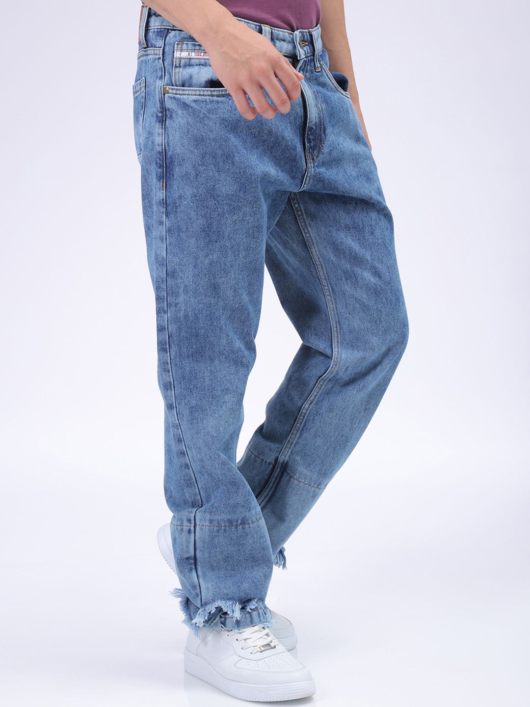 The Indian Garage Co Men Straight Fit Mildly Distressed Heavy Fade Jeans