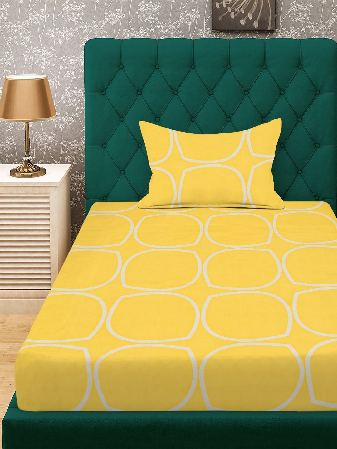 KLOTTHE Beige Geometric Printed Flat 300 TC Single Bedsheet With Pillow Cover