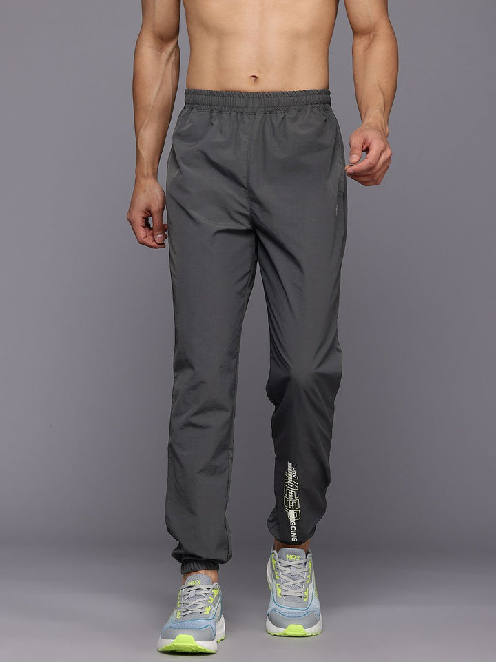 HRX oleh Hrithik Roshan Men Rapid-Dry Running Joggers