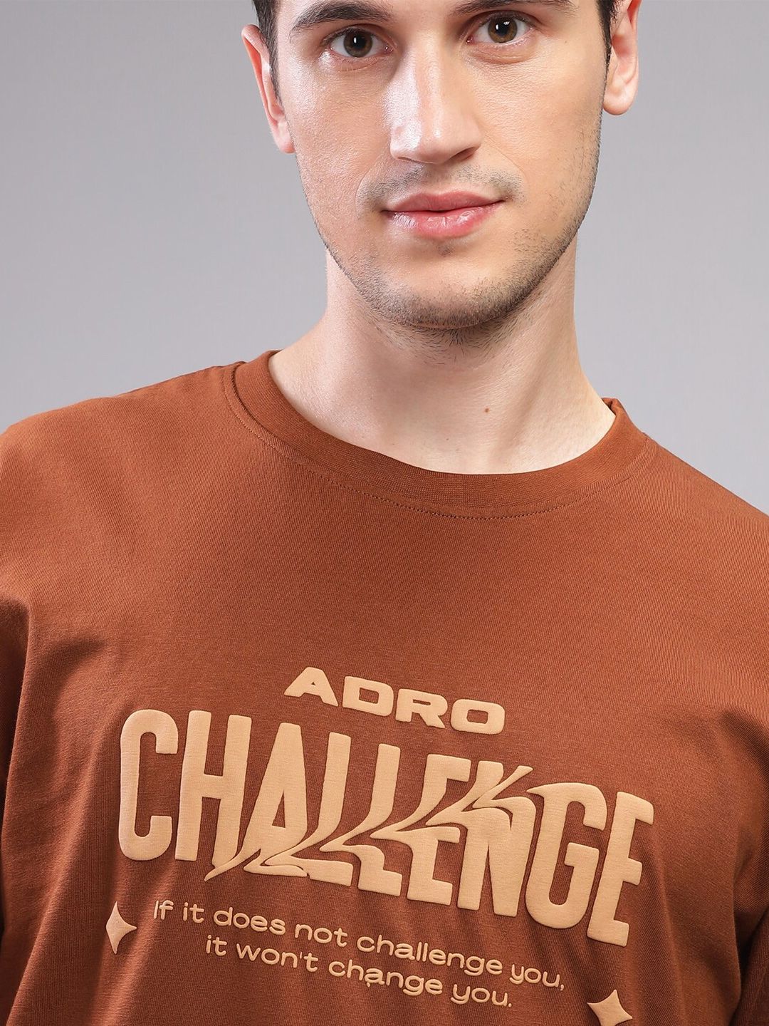 ADRO Men Typography Printed Pockets T-shirt