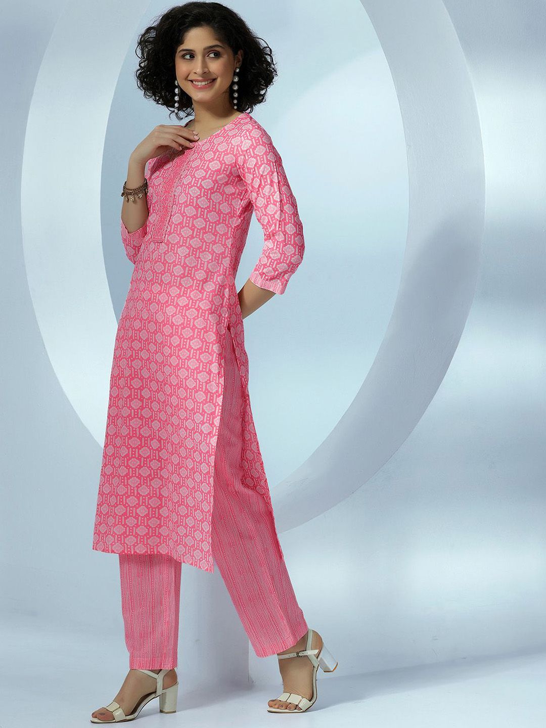 Libas Women Ethnic Motifs Printed Pure Cotton Kurta with Trousers & Dupatta