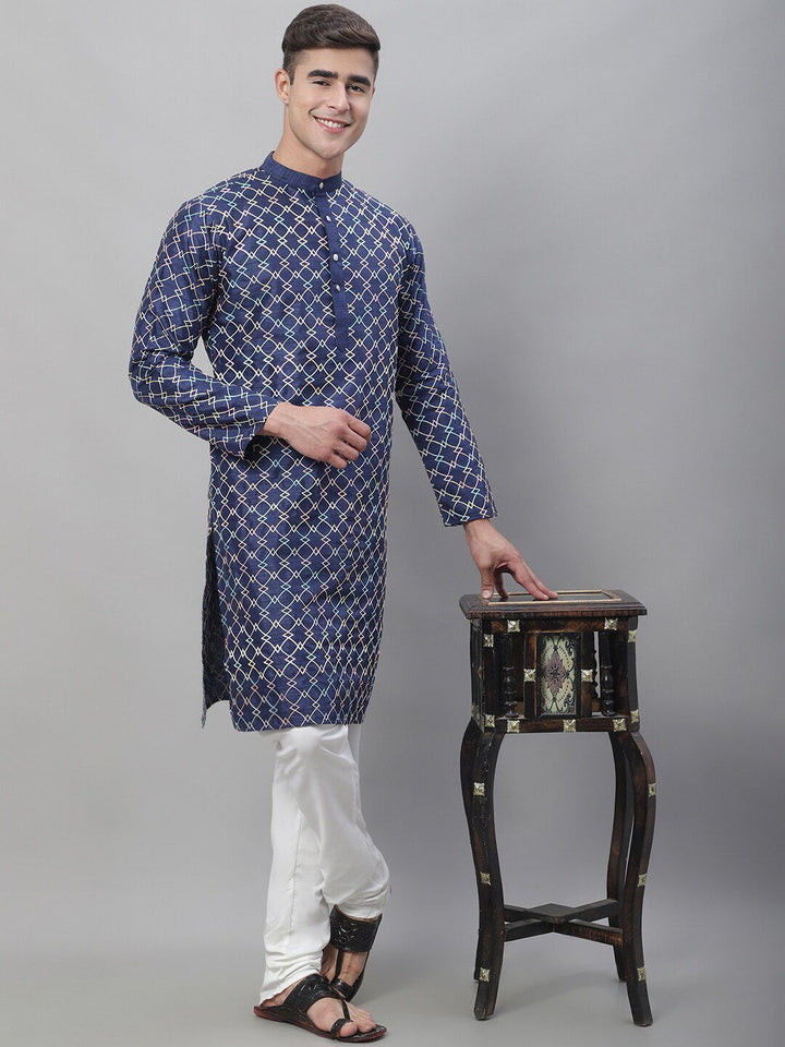 SOJANYA Geometric Embroidered Thread Work Kurta With Churidar