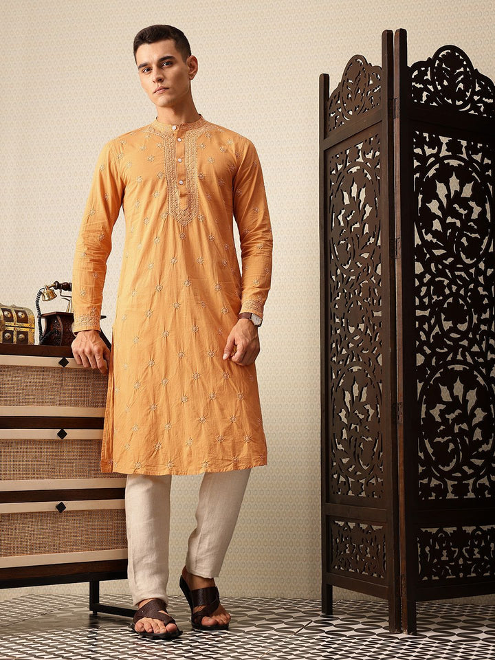 House of Pataudi Floral Embroidered Pure Cotton Jashn Kurta