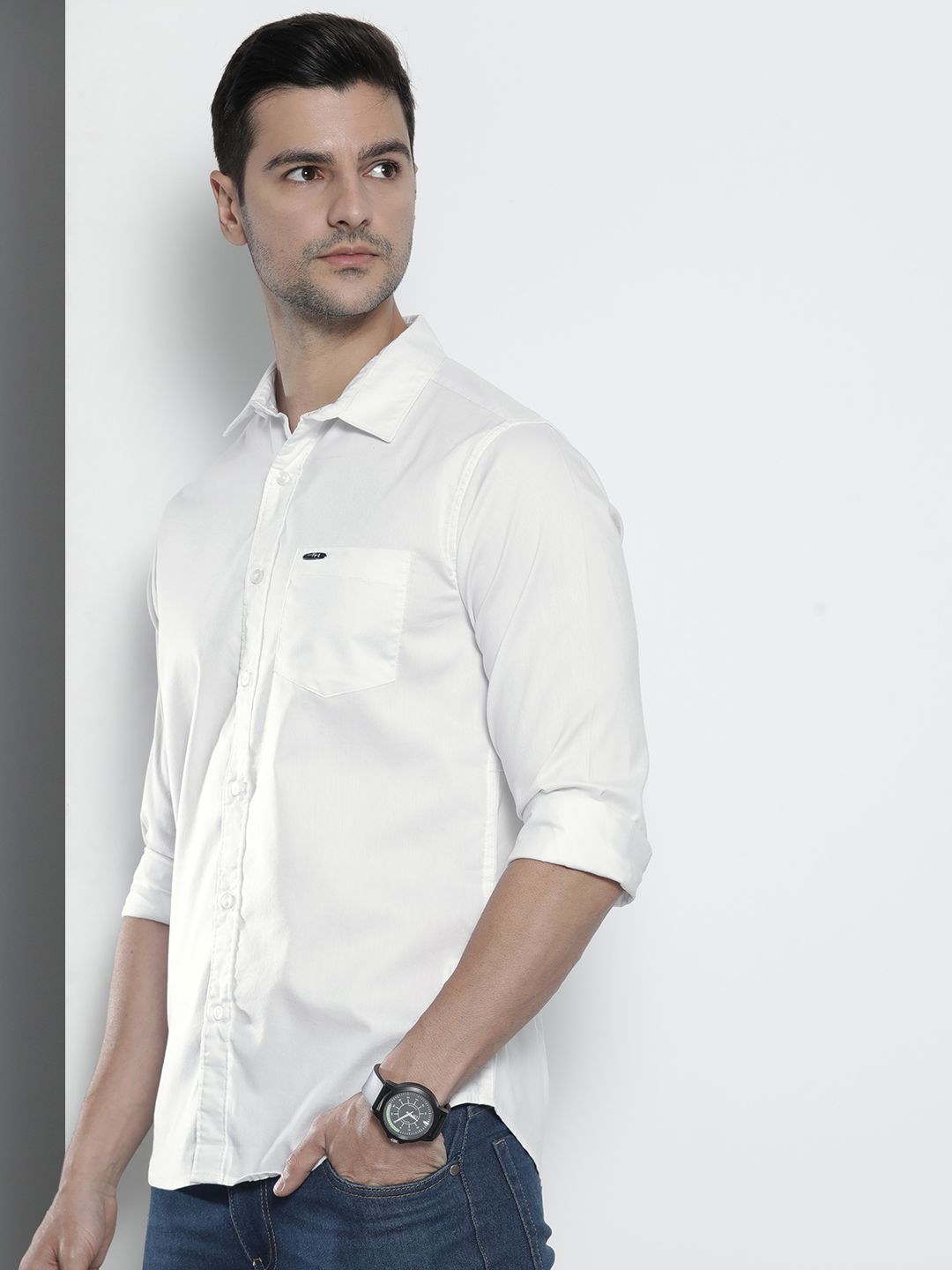 The Indian Garage Co Men White Comfort Solid Casual Shirt