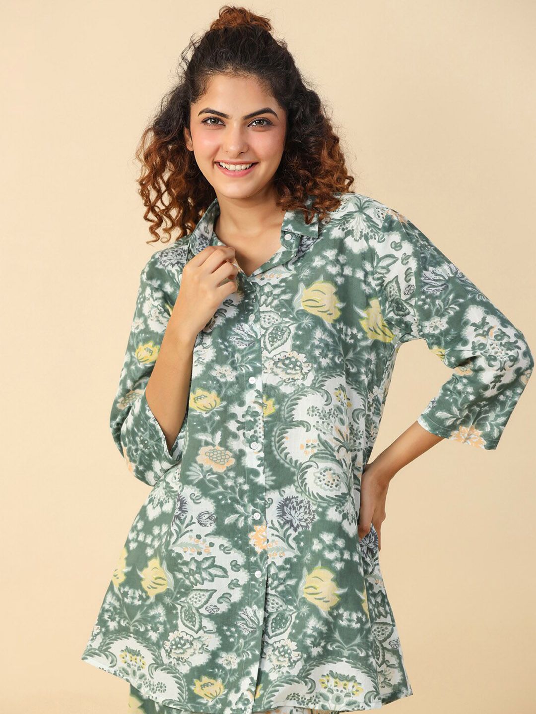 SANSKRUTIHOMES Floral Printed Shirt Collar T-Shirt and Pyjamas