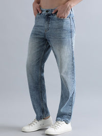 Bene Kleed Men Relaxed Fit Mid-Rise Clean Look Light Fade Cotton Jeans