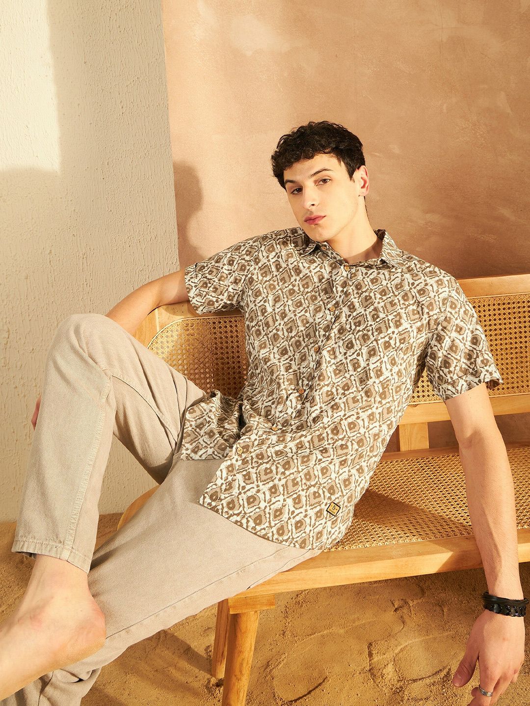 DENNISON Smart Ethnic Motifs Printed Spread Collar Short Sleeves Cotton Lightweight Shirt