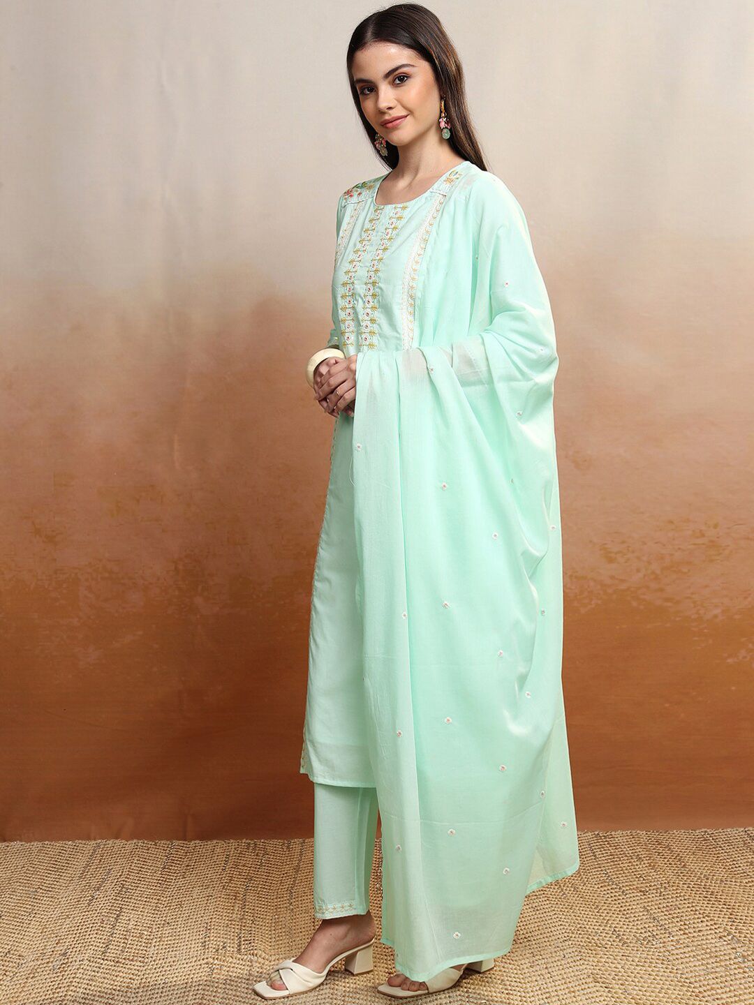 Vishudh Women Floral Embroidered Regular Pure Cotton Kurta with Trousers & With Dupatta