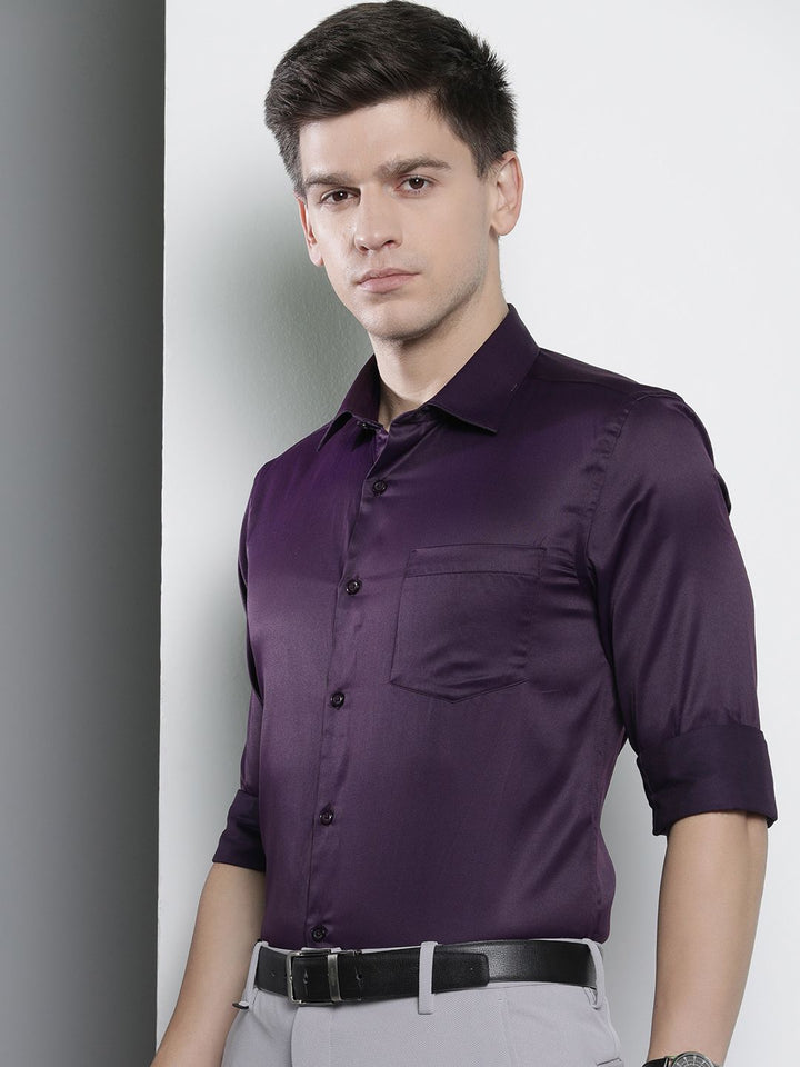 The Indian Garage Co Men Solid Slim Fit Opaque Formal Shirt