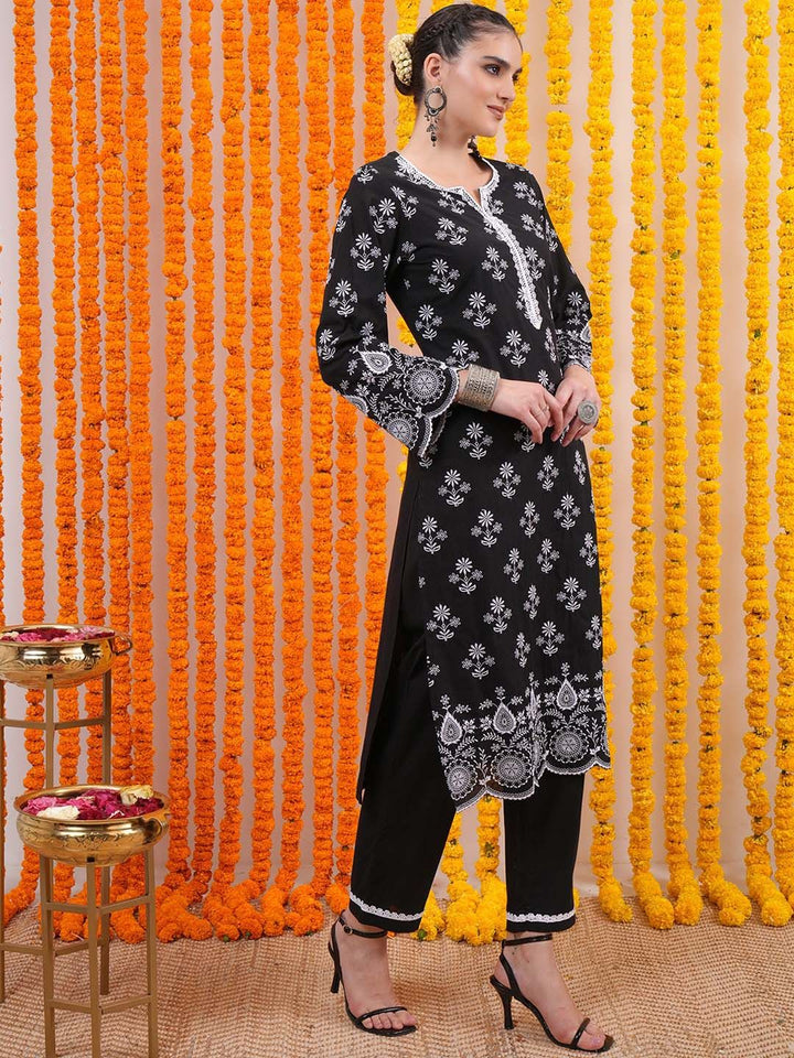 Vishudh Black Floral Embroidered Pure Cotton Straight Kurta with Trousers