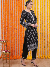 Vishudh Black Floral Embroidered Pure Cotton Straight Kurta with Trousers