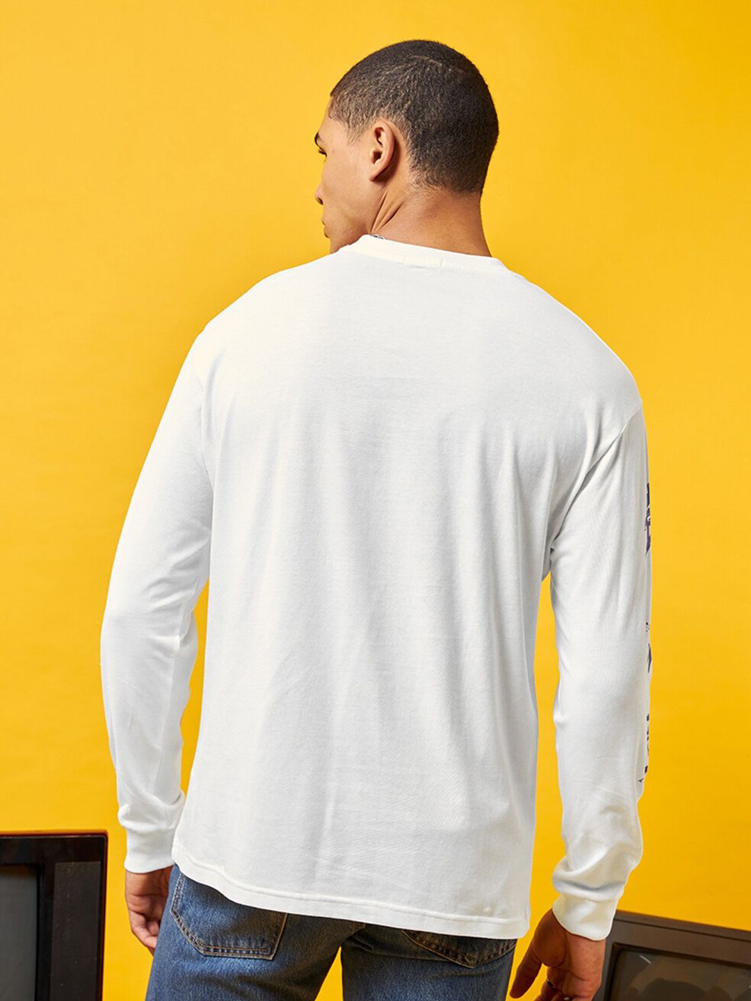 Bewakoof White Humour and Comic Mickey Mouse Graphic Printed Oversized Cotton T-shirt