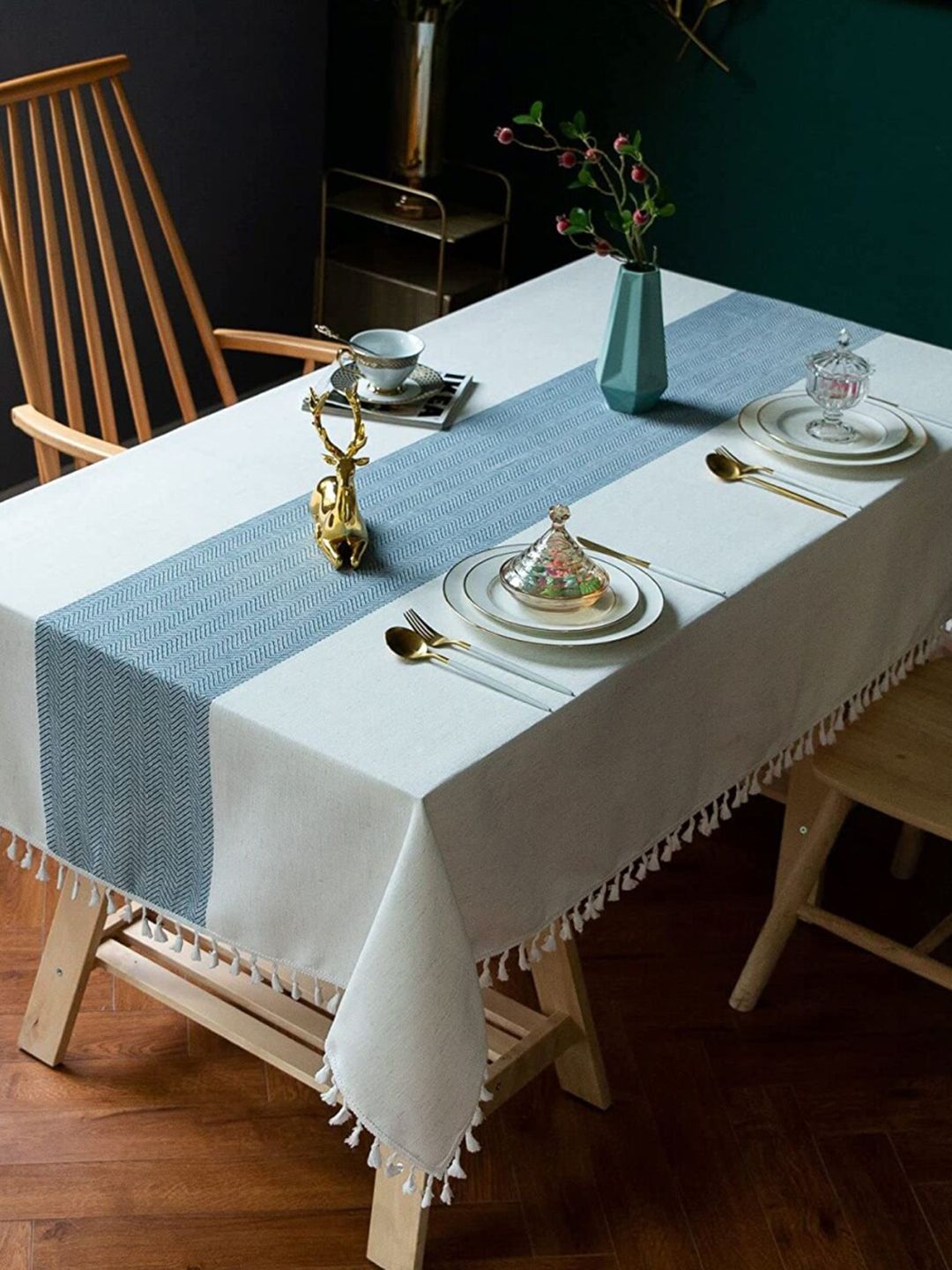 URBAN SPACE Off White & Blue 4-Seater Table Cloth