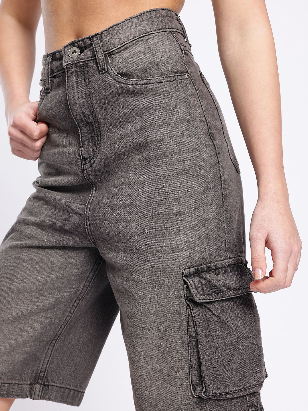 DressBerry Women Urban Cool Washed High-Rise Cargo Denim Shorts