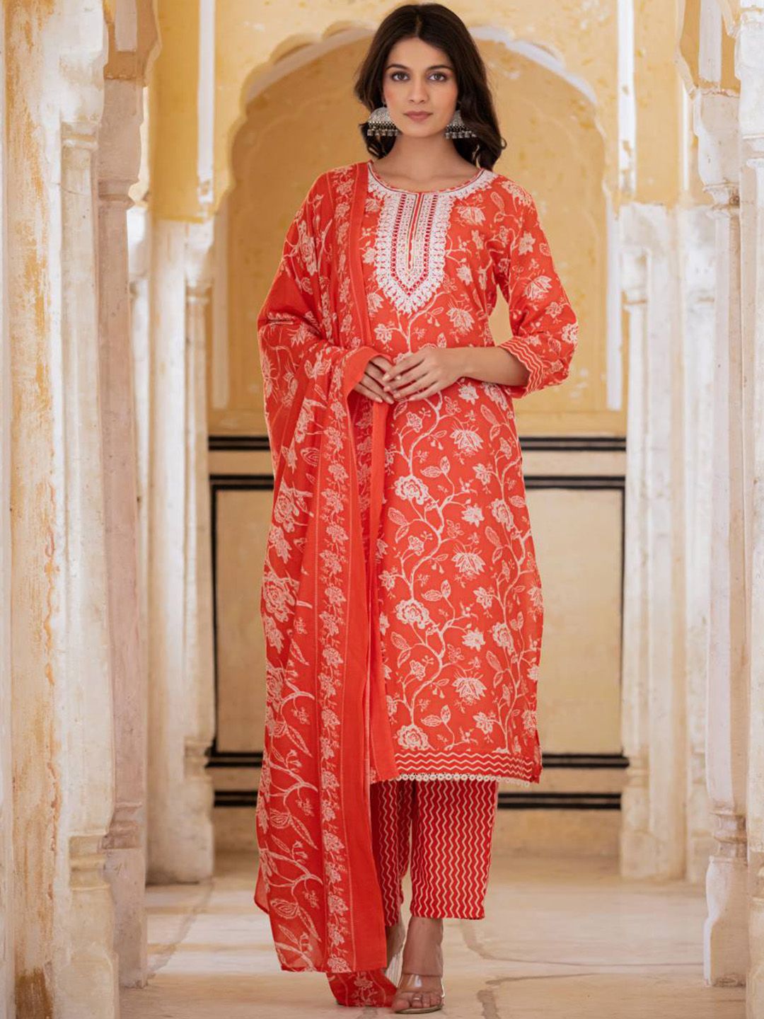 Varanga Floral Printed Regular Thread Work Kurta with Trousers & With Dupatta