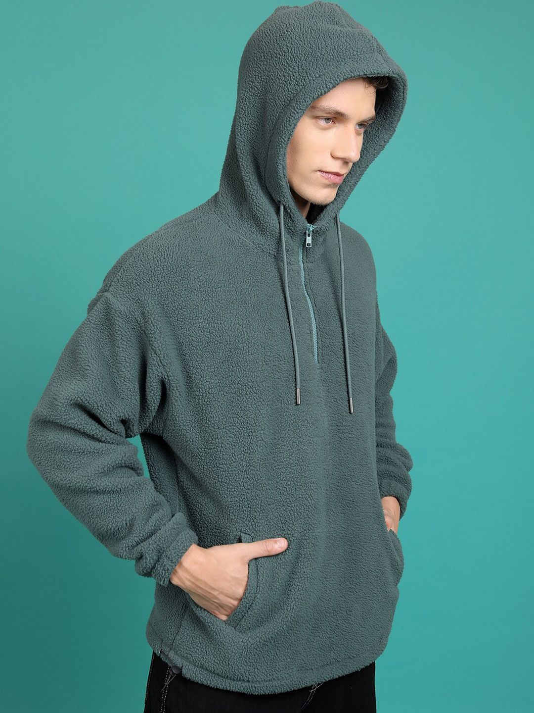 HIGHLANDER Hooded Drop Shoulder Sleeves Oversized Sweatshirt