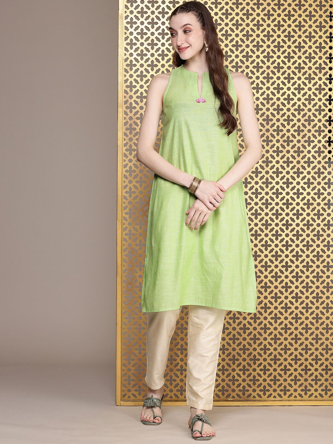 House of Pataudi Floral Embroidered A-Line Jashn Kurta