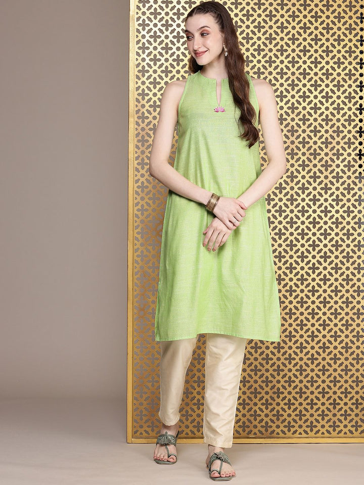 House of Pataudi Floral Embroidered A-Line Jashn Kurta