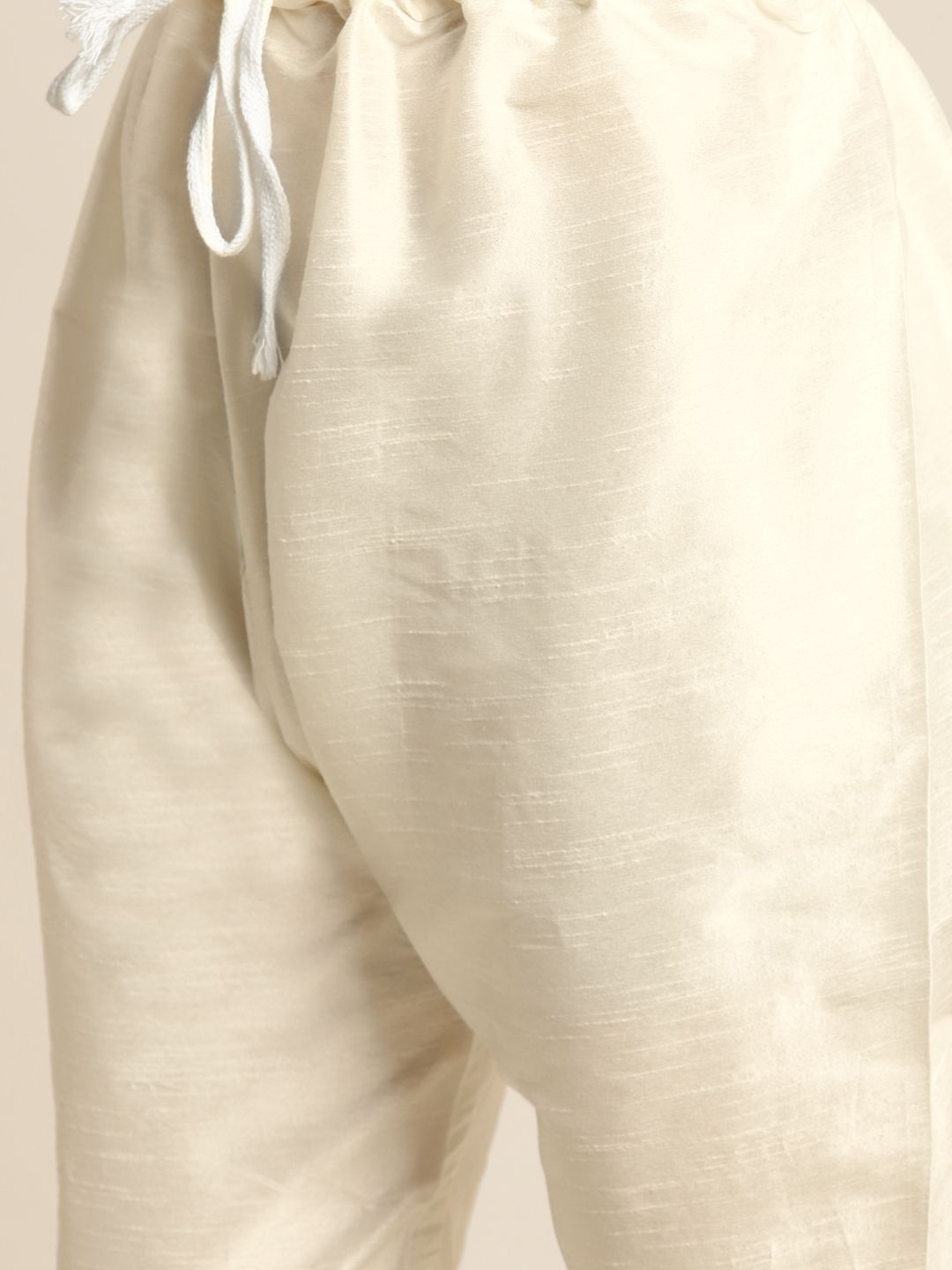 SOJANYA Men Off White Kurta with Churidar