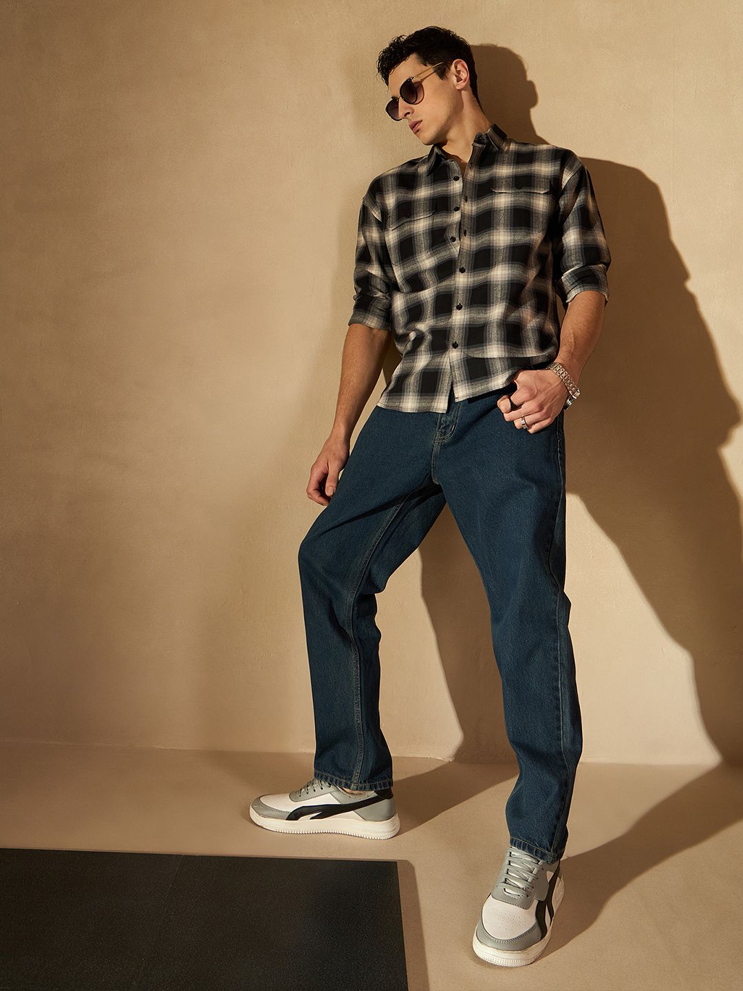 DENNISON Men Smart Baggy Fit Clean Look Cotton Jeans