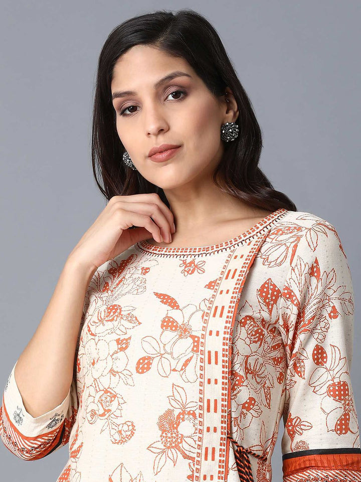 W Women Beige Floral Printed Thread Work Kurta