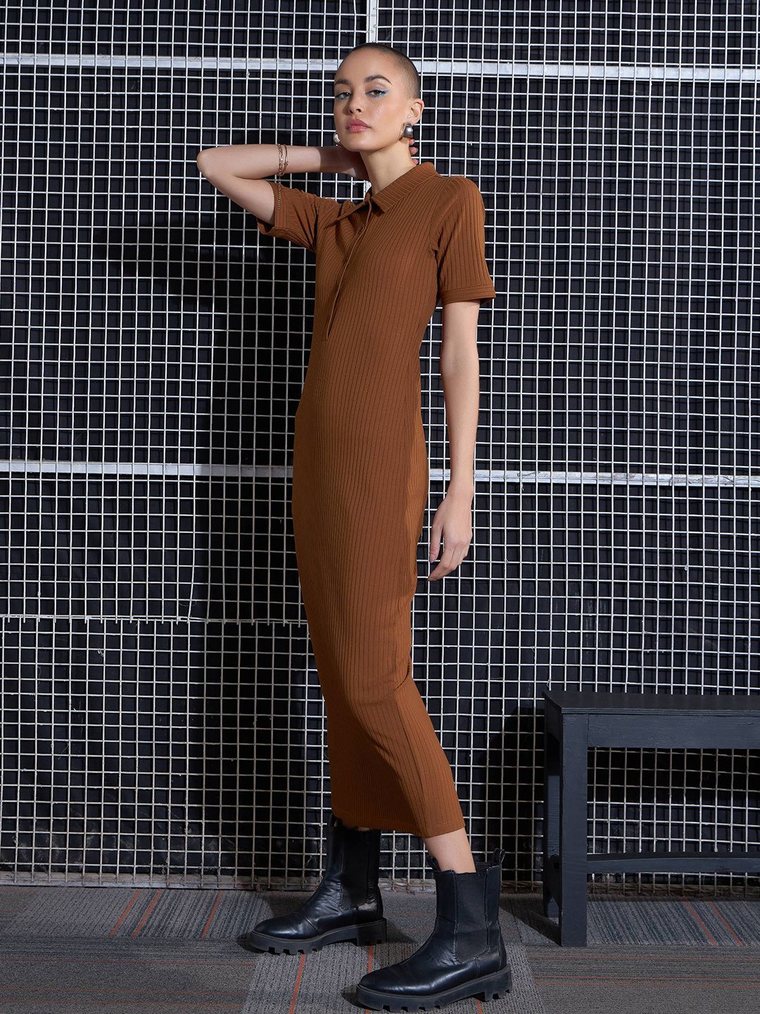 SASSAFRAS Brown Self Design Midi Sheath Dress