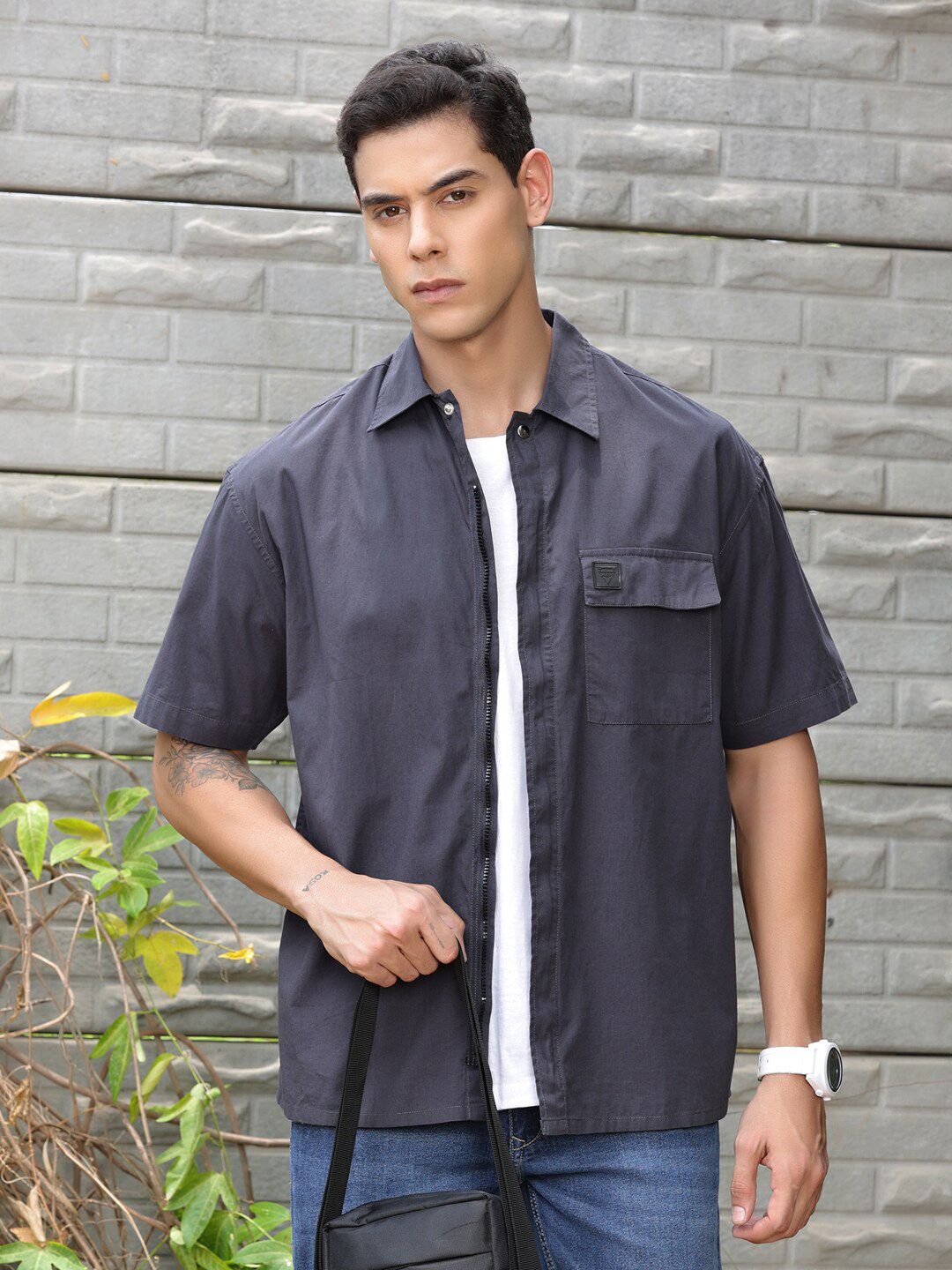 Thomas Scott Men Solid Premium Boxy Opaque Casual Shirt