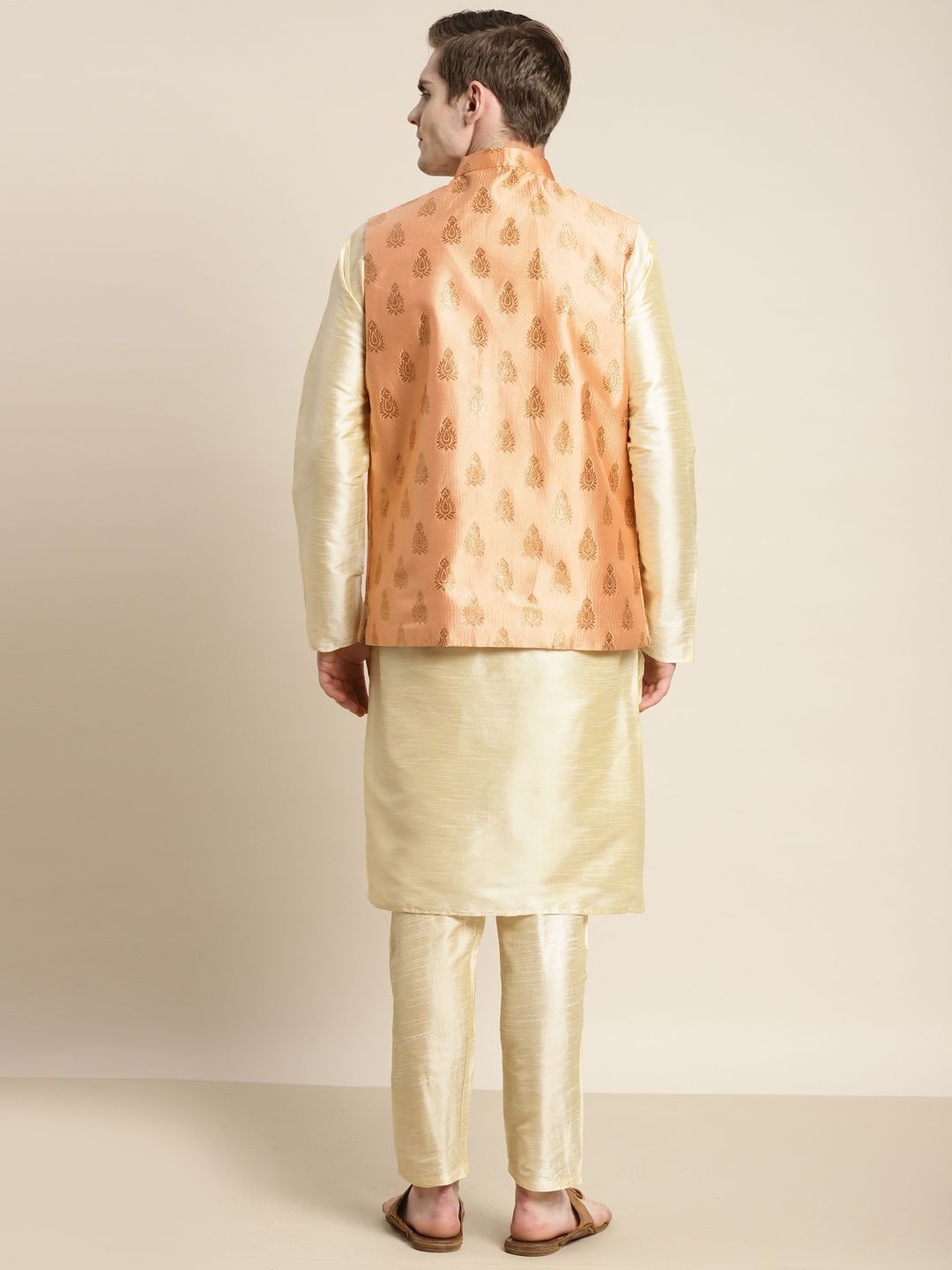 SOJANYA Men Gold-Toned Ethnic Motifs Kurta with Churidar