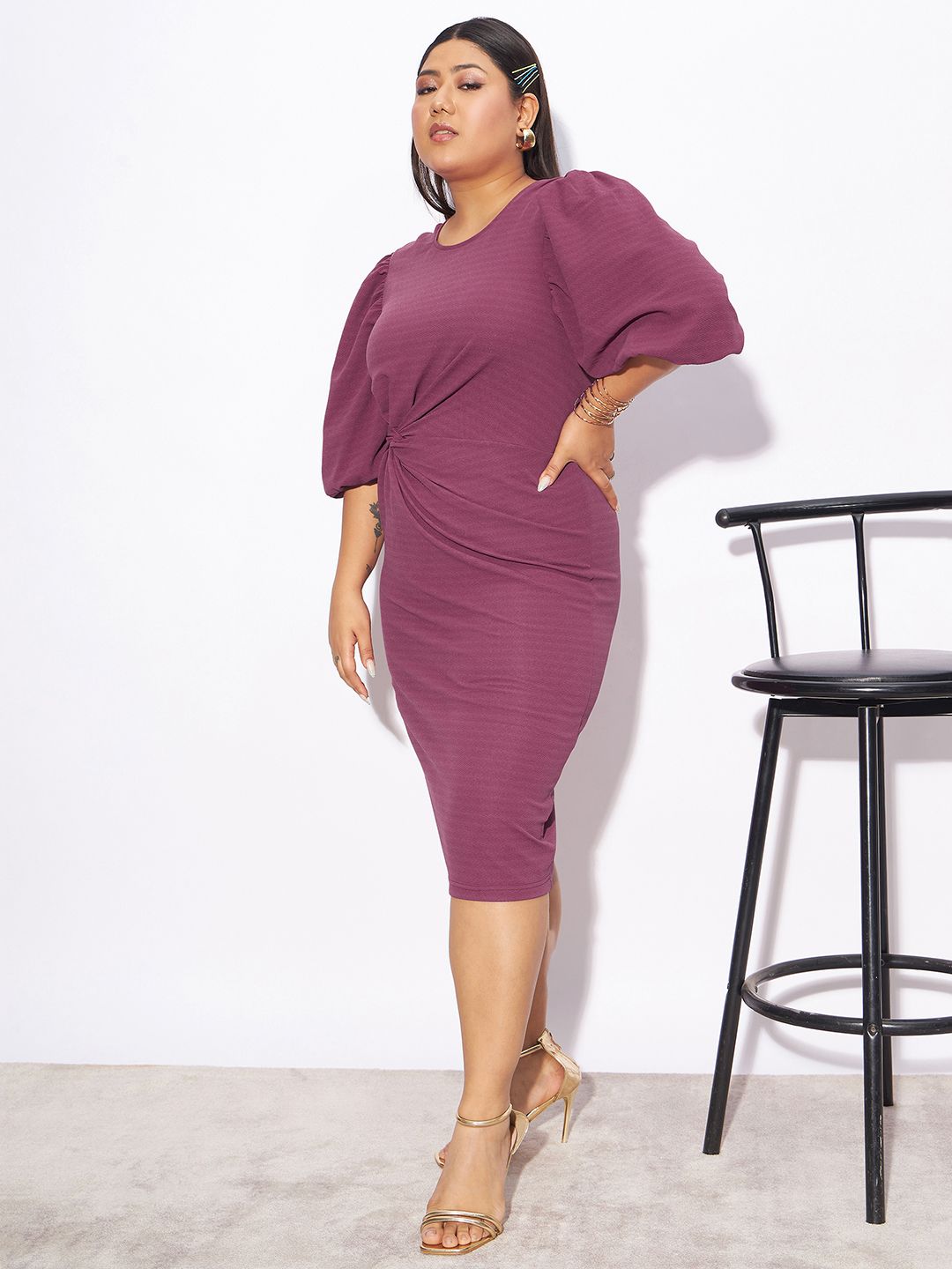 SASSAFRAS Curve Plus Size Puff Sleeve Sheath Dress