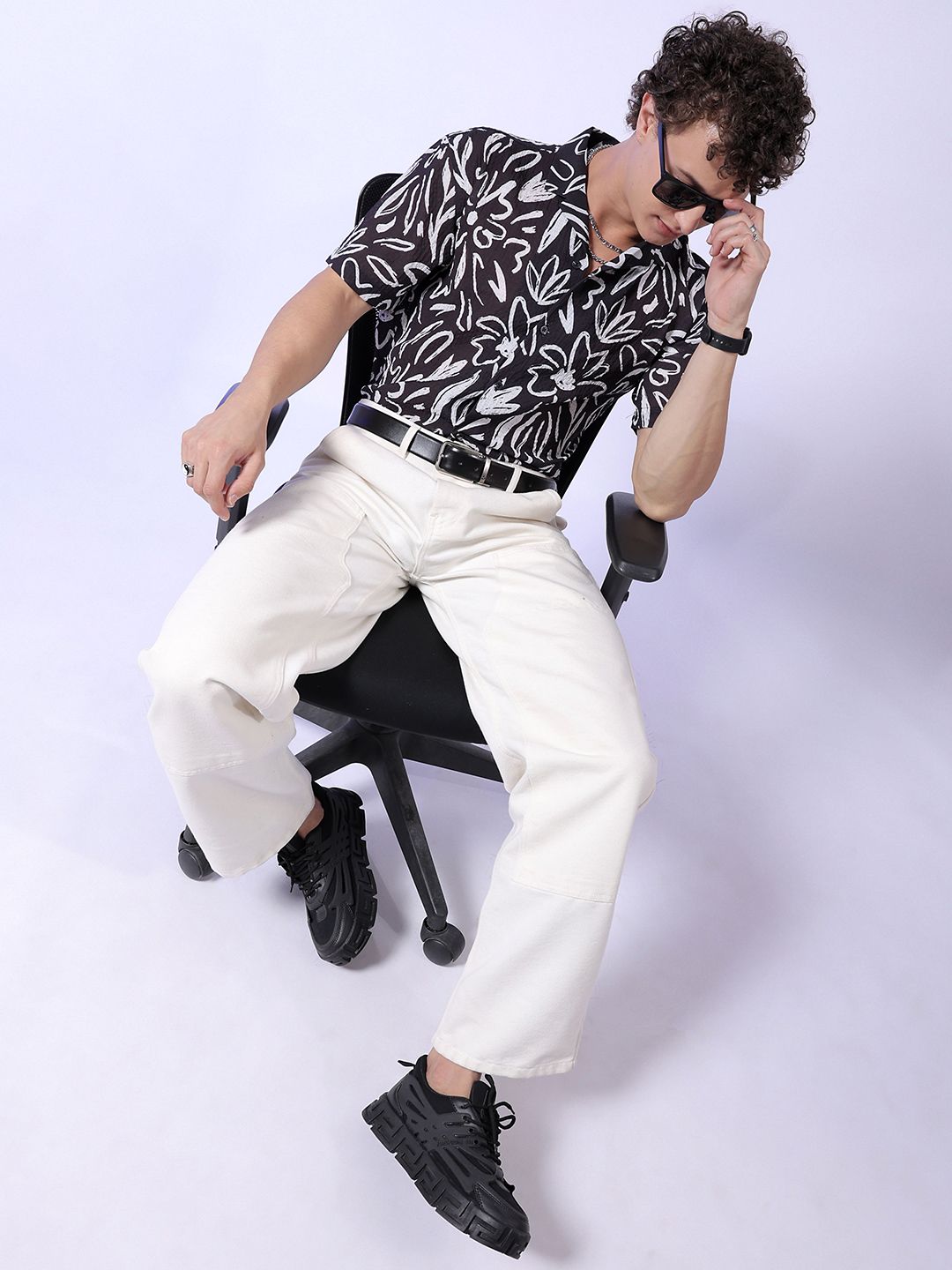 The Indian Garage Co Men Relaxed Fit Floral Print Textured Resortwear Shirt